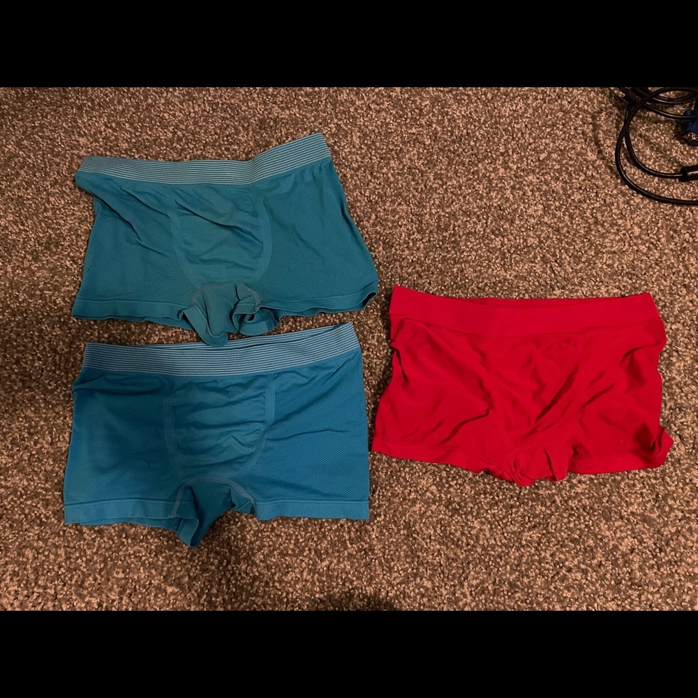 3x Uniqlo men’s underwear trunks